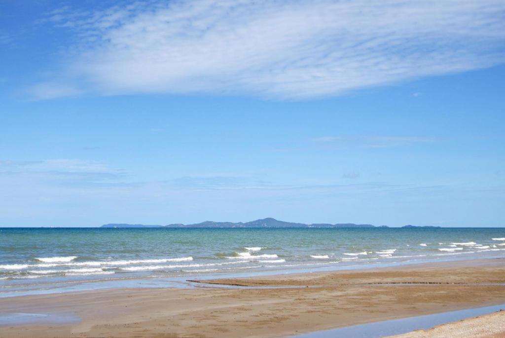 Oyo 1141 Ban Dao Otel Jomtien Beach Dış mekan fotoğraf